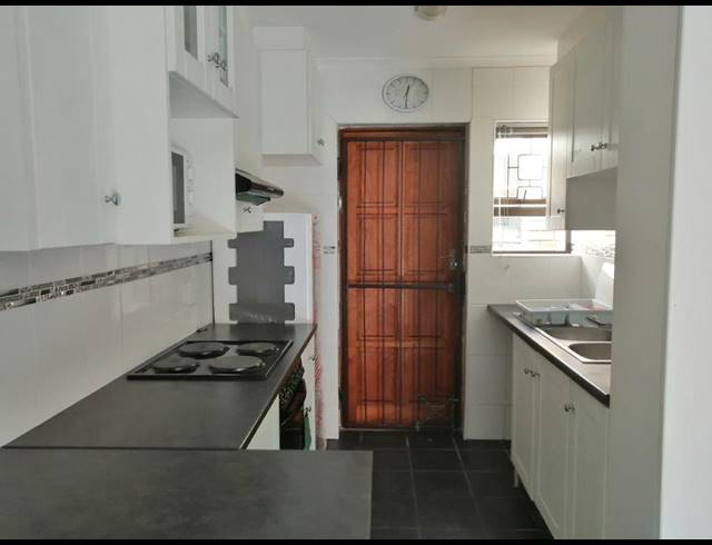 2 BEDROOM APARTMENT RENTED IN SUMMERSTRAND